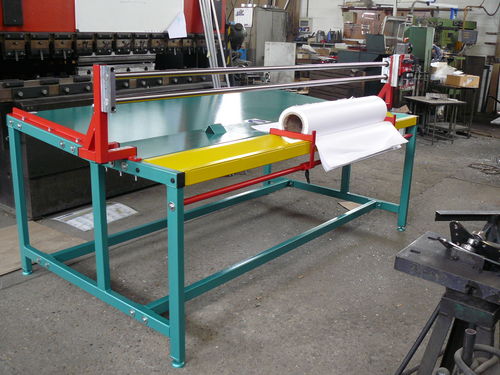 Стол для резки бумаги и картона