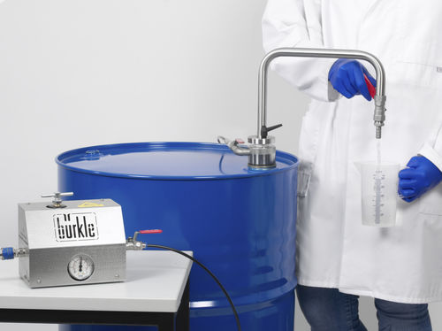 Мембранный вакуумный насос серии 5603 со смазкой, одноступенчатый, для растворителей