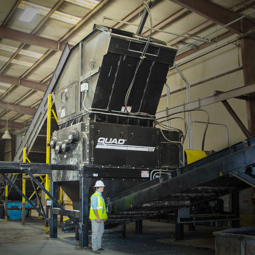 Четырехвальный измельчитель твердых и сыпучих отходов Quad® Q145с высоким крутящим моментом