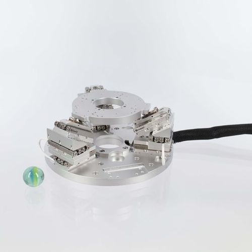 Многоосная система нанопозиционирования SMARPOD 110.45гексаподс параллельной кинематикойсверхвысокий вакуум