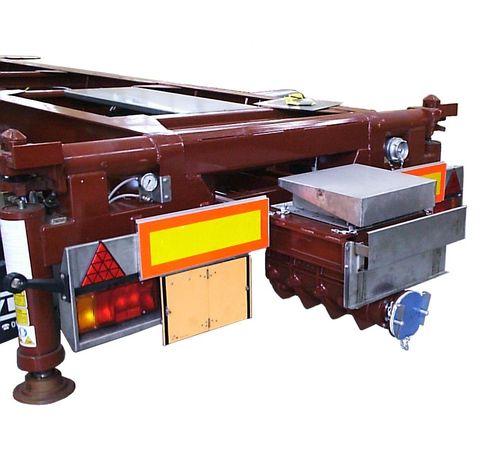 Bulk material rotary valve for unloading semi-trailerssquare-flange