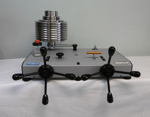 Гидравлический грузопоршневой стенд BH5-10000Bprecision 10-4