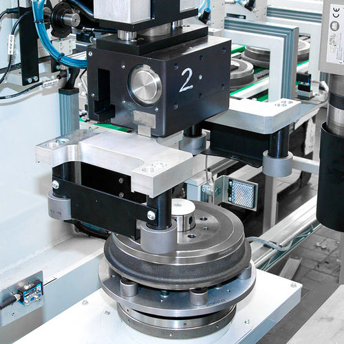 Вертикальный балансировочный станок ВУБК50-УФ-А-Сстатическийтормозной барабанавтоматический