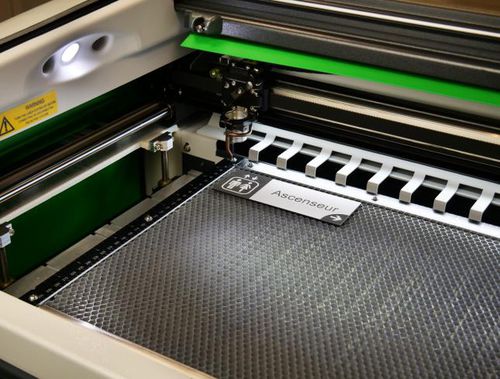 Система лазерной резки гравировального типавысокоточная