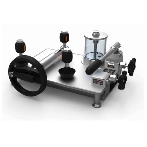 Компаратор гидравлического давления ADT946AКалибровка давления