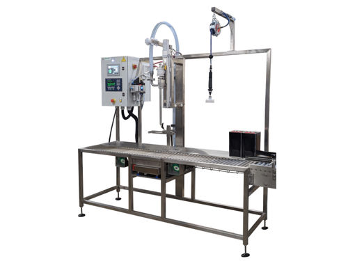 Полуавтоматическая машина для розлива бутылок в канистры для химической продукции