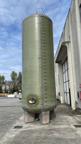 Резервуар серии CIBOдля жидкостейиз оцинкованной сталицилиндрический