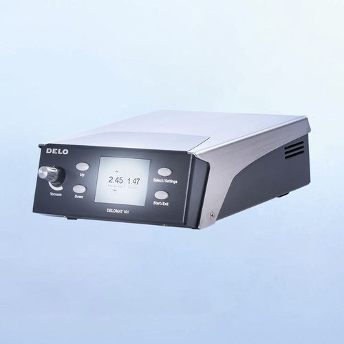 Компактный дозатор клея DELOMAT 101