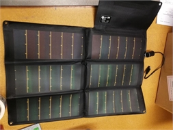 Складное зарядное устройство для солнечных батарей для Thuraya и Iridium