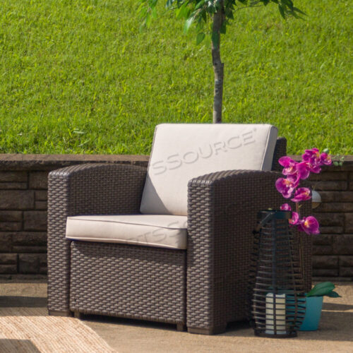 OEM#: DAD-SF1-1-GGSENECA ШОКОЛАДНО-КОРИЧНЕВЫЙ ИСКУССТВЕННЫЙ РОТАНГОВЫЙ КРЕСЛО С БЕЖЕВОЙ ПОДУШКОЙ ДЛЯ ВСЕХ ПОГОД от Flash Furniture