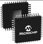 PIC18F45Q10-E/PTVAO (8 -битные микроконтроллеры - MCU)