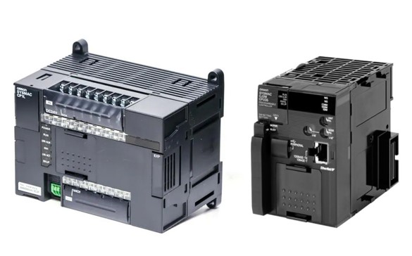 Омрон CP1L-L10DR-D